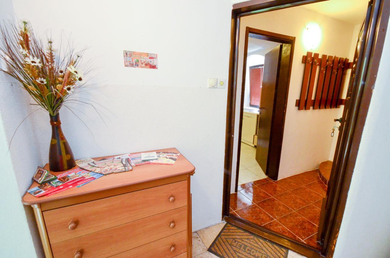 Apartment Ana Paola Котор Екстериор снимка