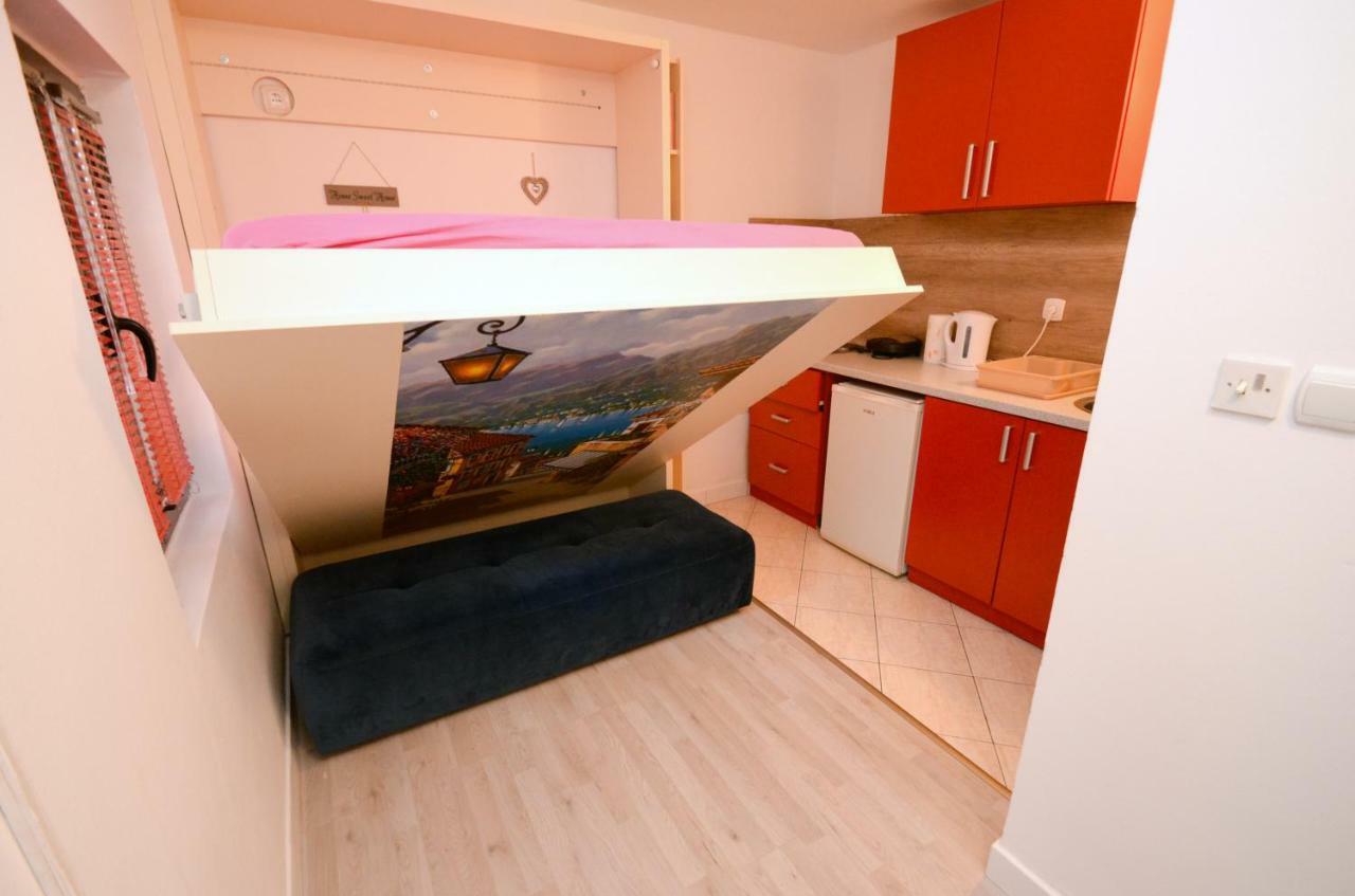 Apartment Ana Paola Котор Екстериор снимка